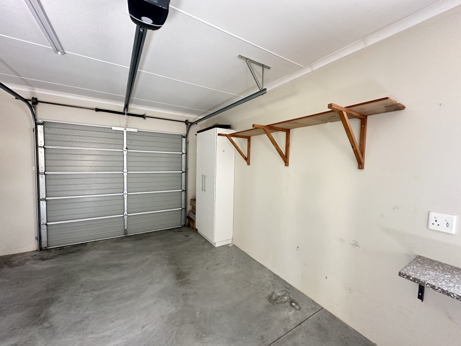 1 Bedroom Property for Sale in Heiderand Western Cape